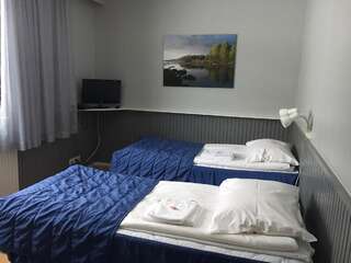 Отель Hotel Kainuu Кухмо Стандартный двухместный номер с 2 отдельными кроватями-7